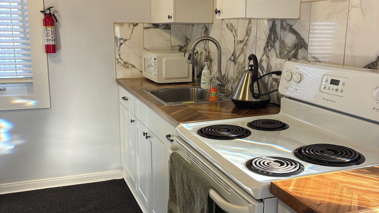 Photo of Kitchen in Stettler