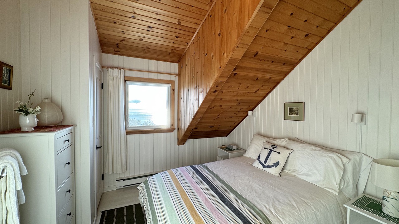 Photo of Bedroom in Cap-a-l'Aigle