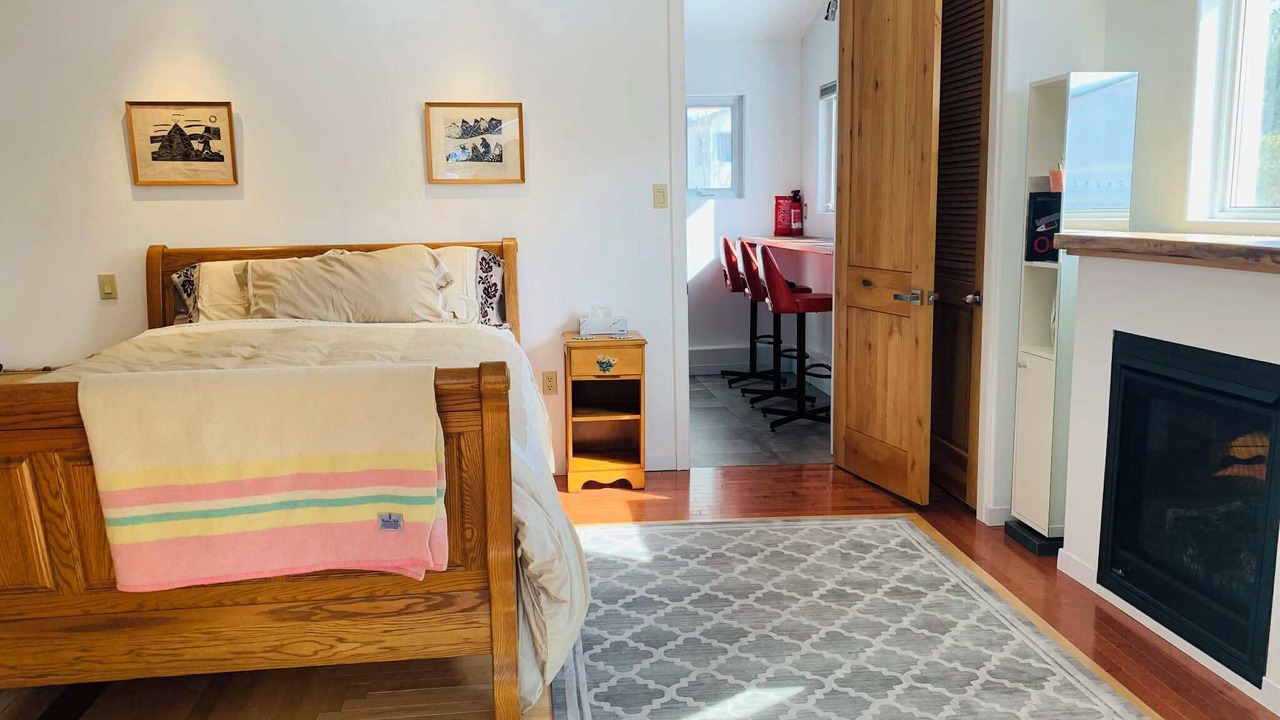 Photo of Bedroom in Port Elmsley