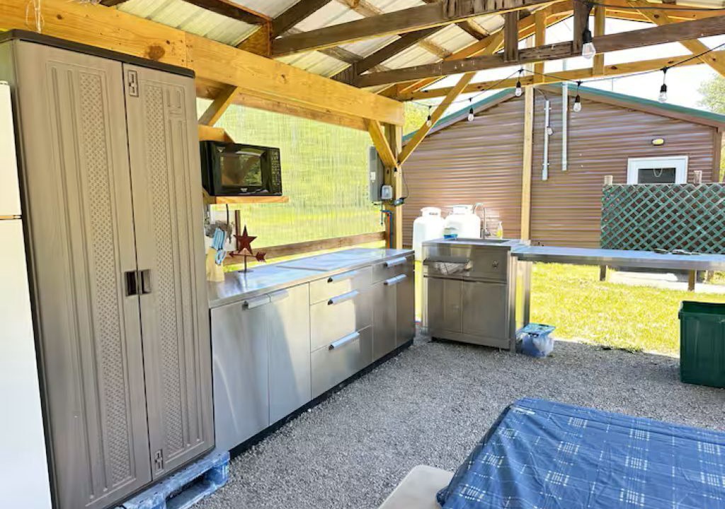 Photo of Outdoor in Black Creek