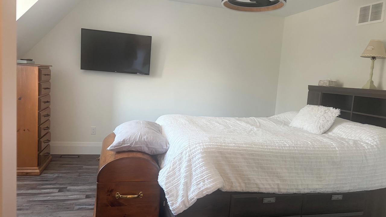 Photo of Bedroom in Caledon