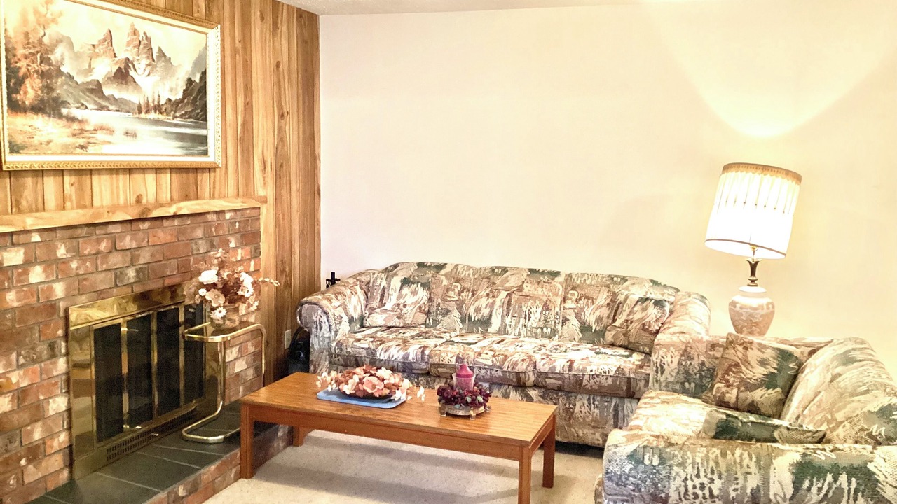Photo of Livingroom in McMillan