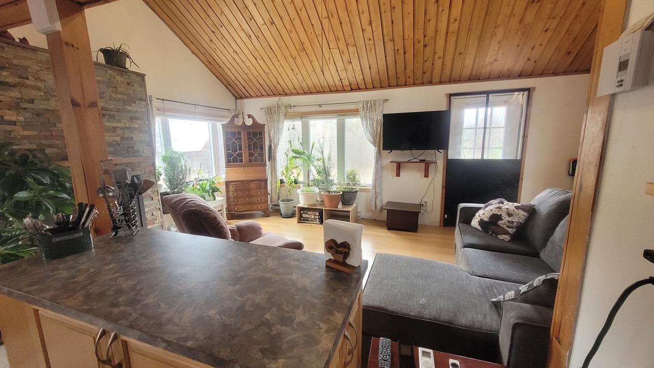 Photo of Livingroom in Mansfield-et-Pontefract