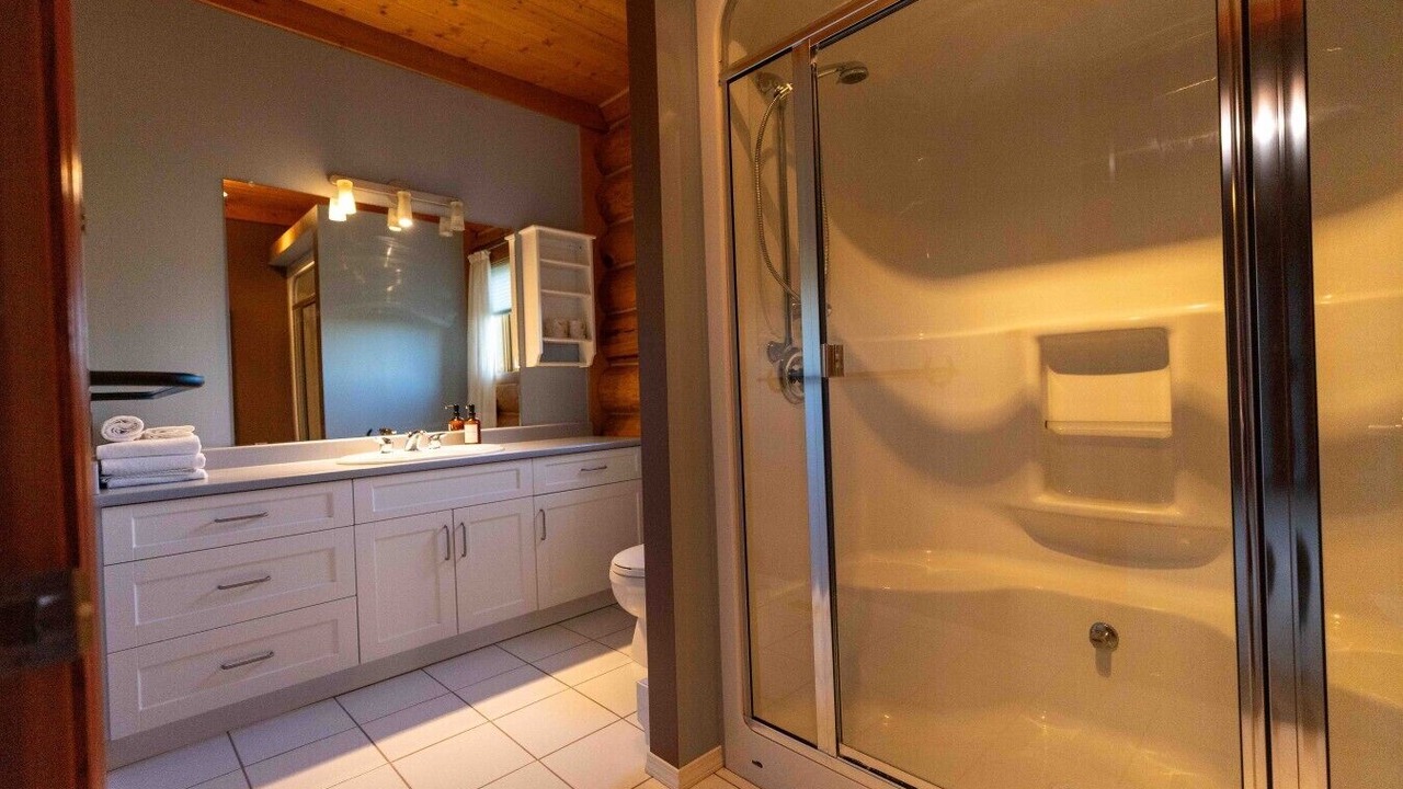 Photo of Bathroom in Lac La Hache
