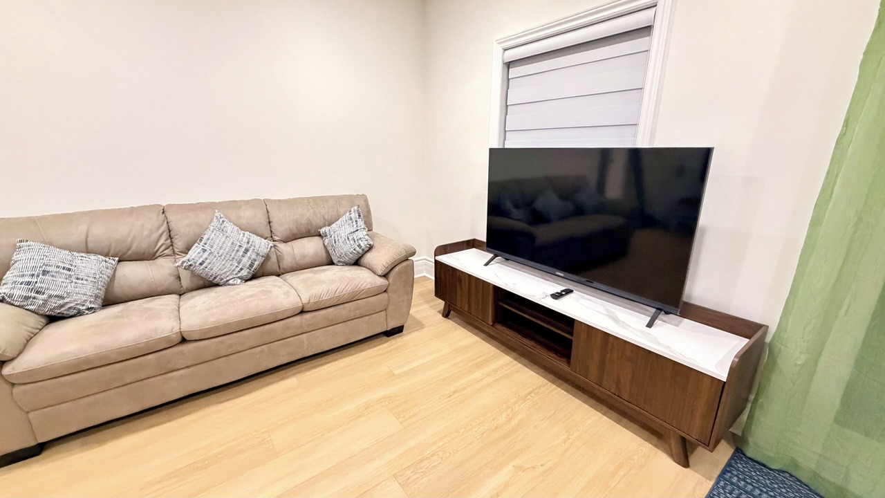 Photo of Livingroom in Niagara Falls
