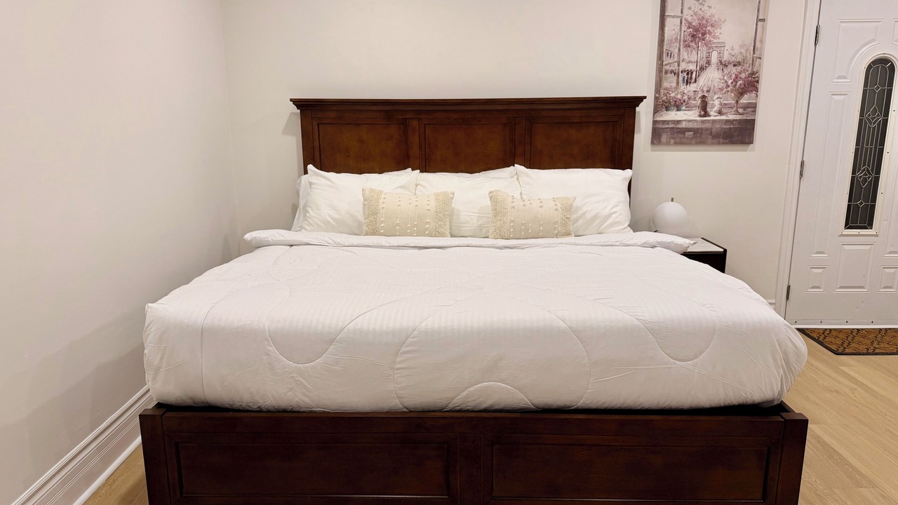 Photo of Bedroom in Niagara Falls