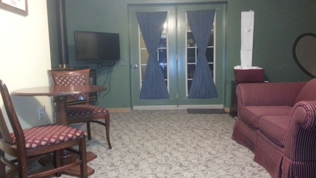 Photo of Livingroom in Cochrane
