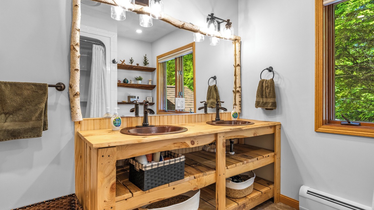 Photo of Bathroom in Alder Creek
