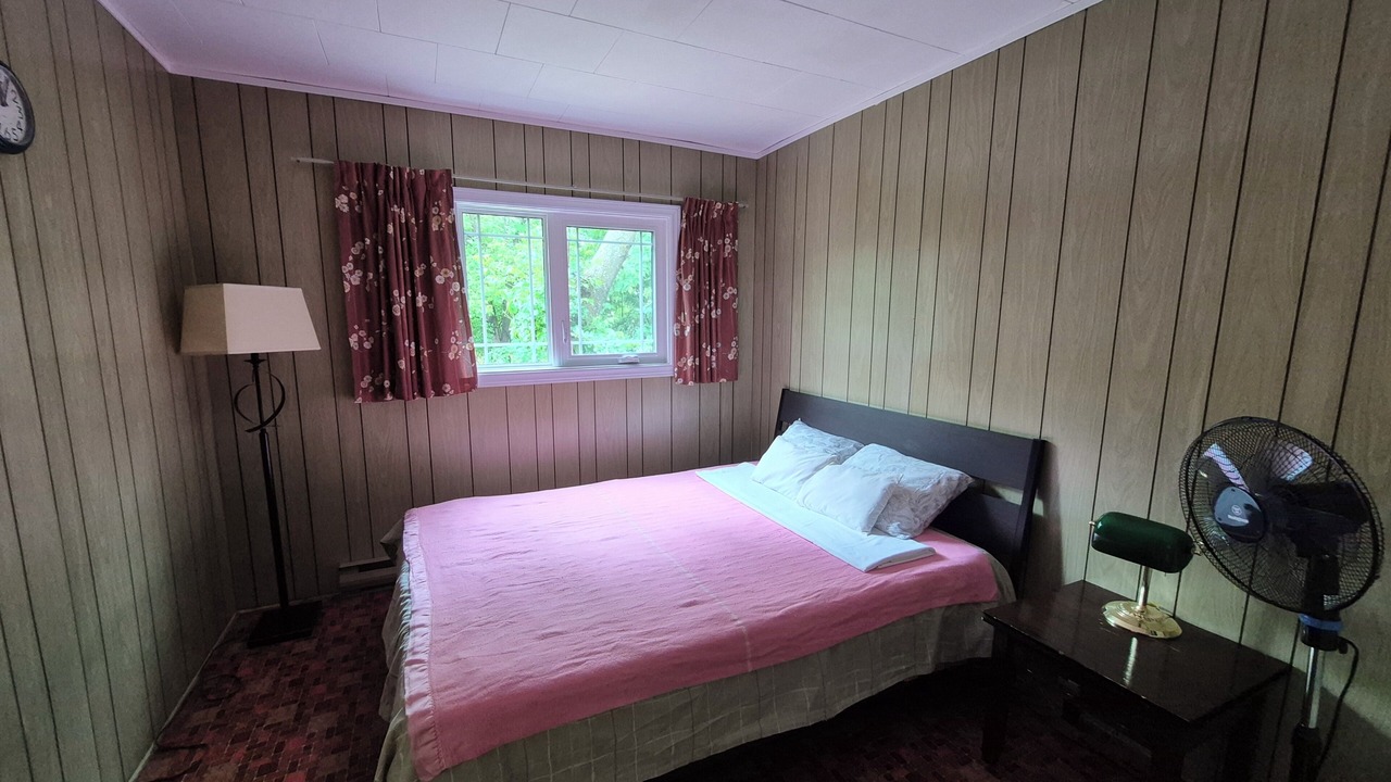 Photo of Bedroom in Grand Beach