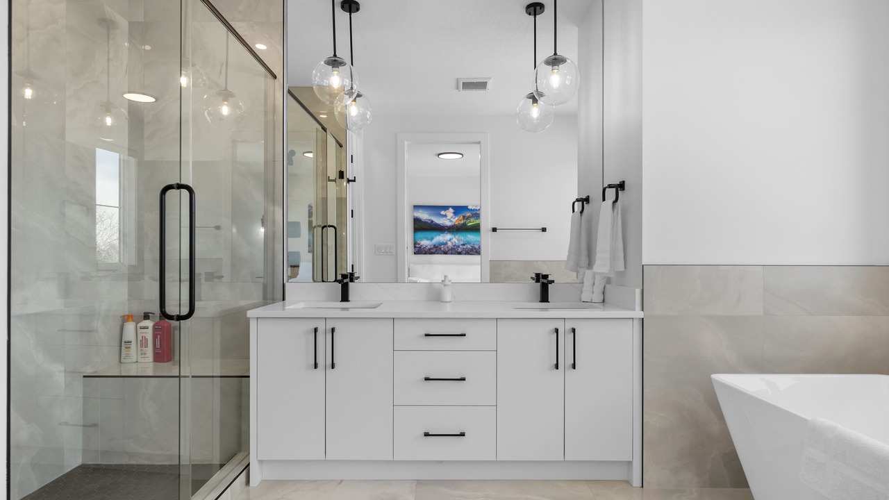 Photo of Bathroom in Banff Trail