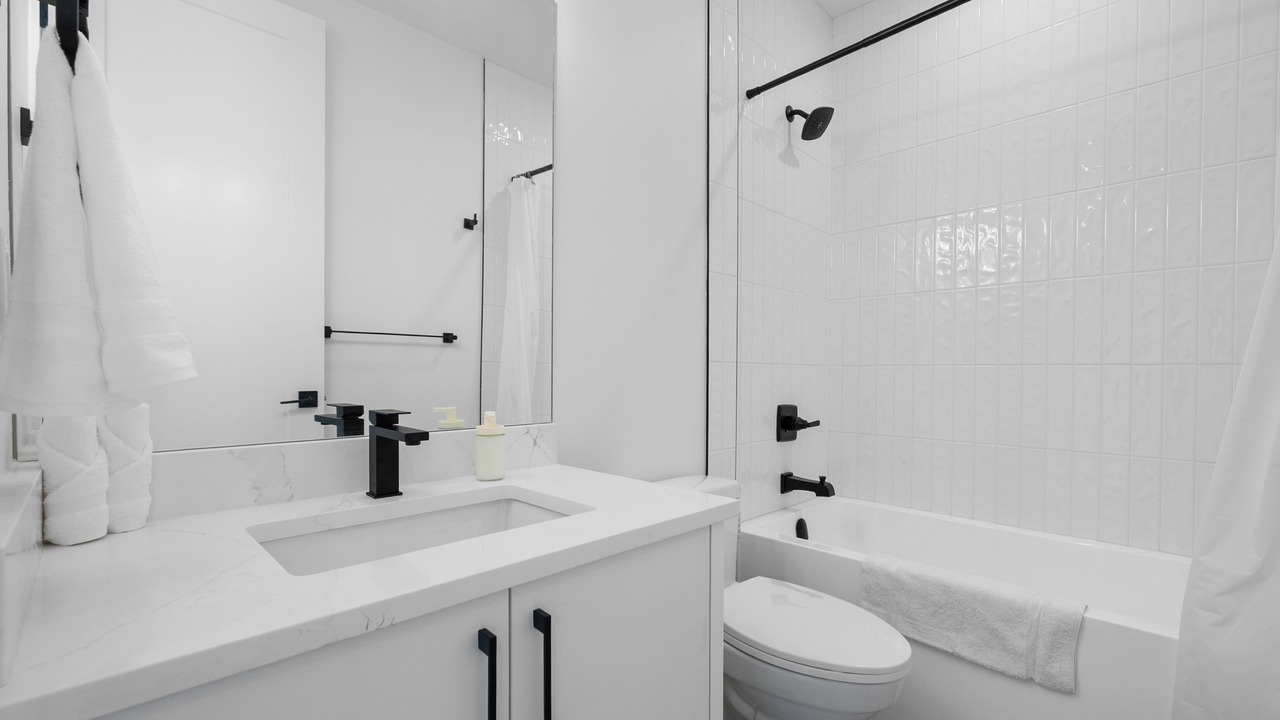 Photo of Bathroom in Banff Trail