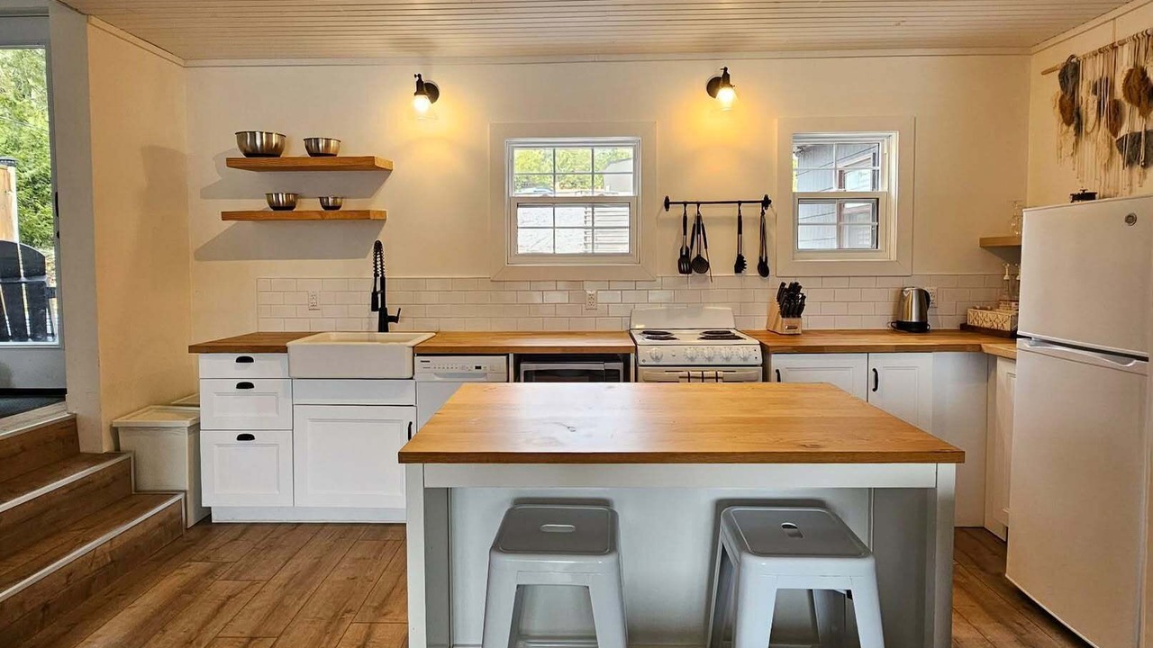 Photo of Kitchen in Tobermory