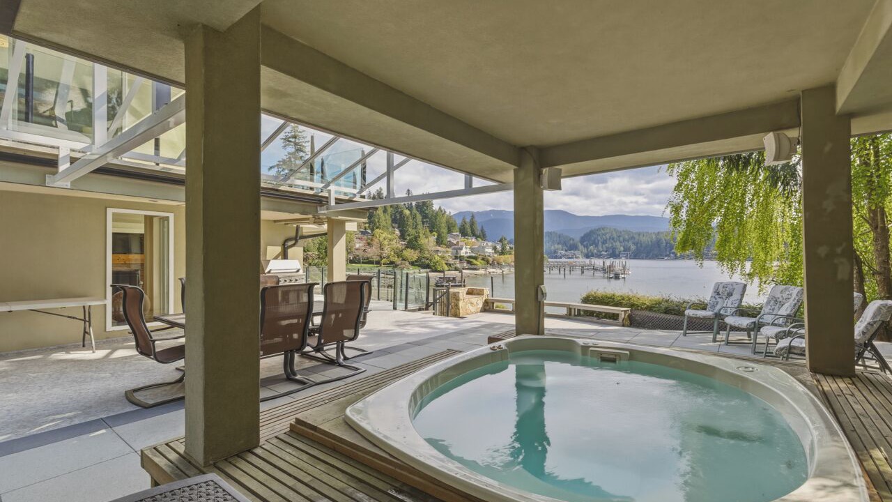 Photo of Patio Balcony in Deep Cove