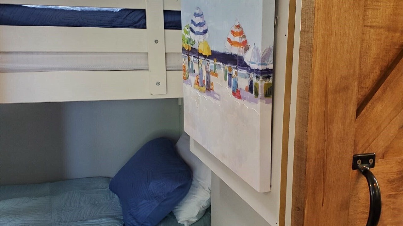 Photo of Bedroom in Sauble Beach