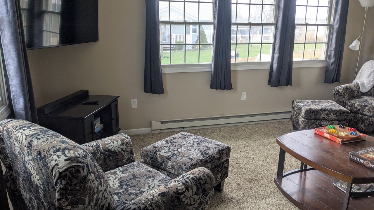 Photo of Livingroom in Bay View
