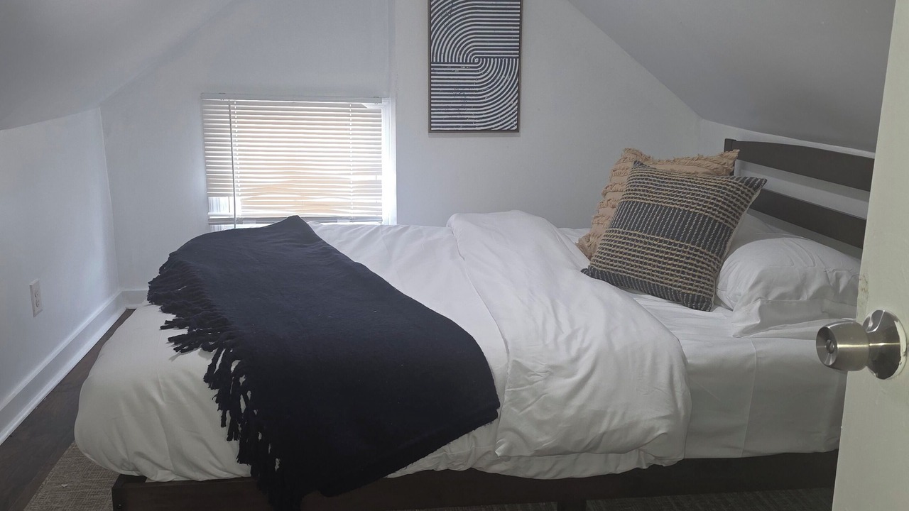 Photo of Bedroom in Ohio City