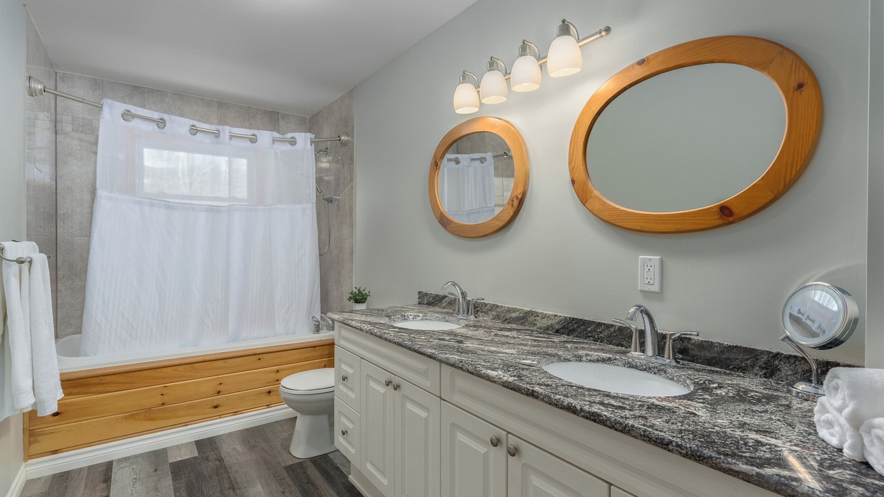 Photo of Bathroom in Lake of Bays