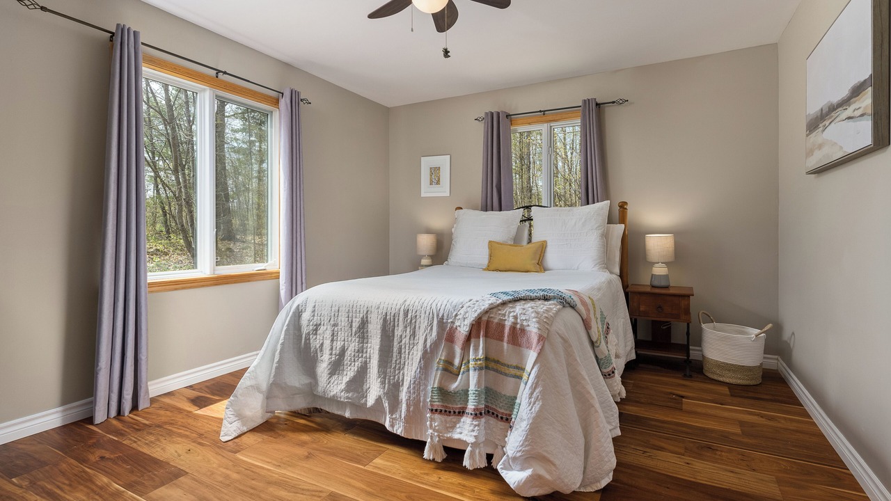 Photo of Bedroom in Lake of Bays