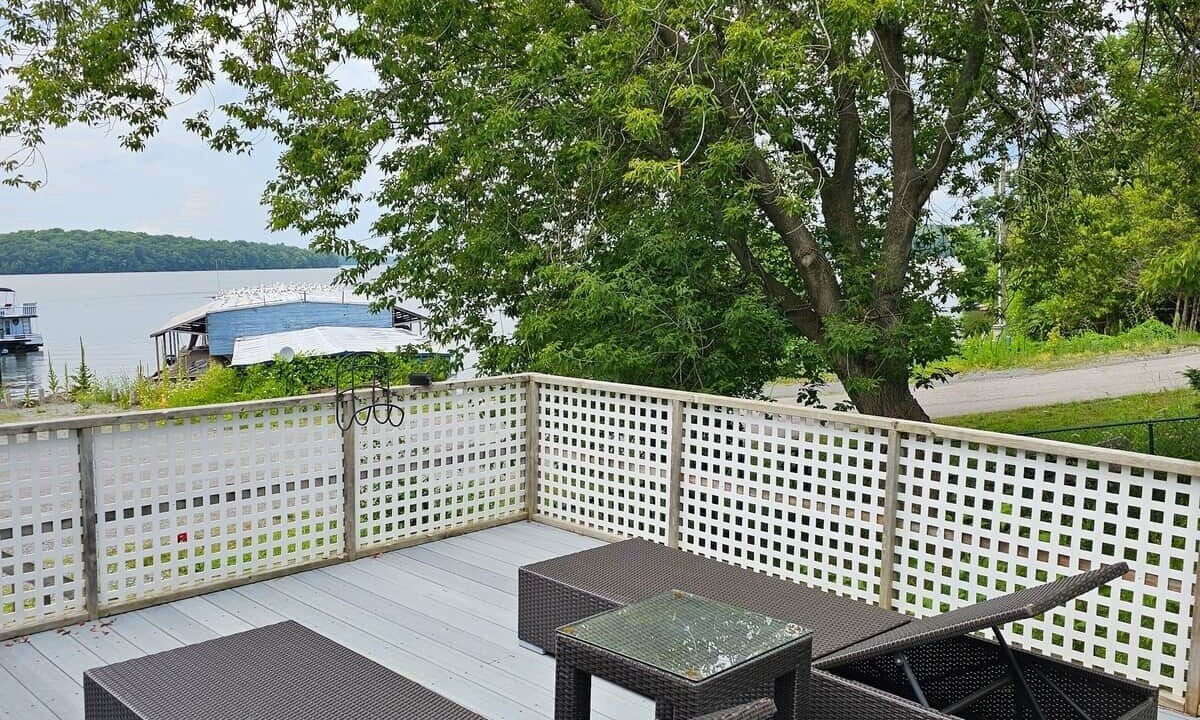 Photo of Patio Balcony in Gores Landing