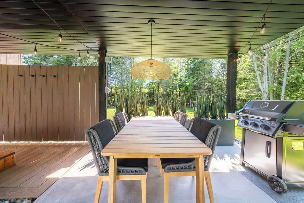 Photo of Outdoor in Lambton