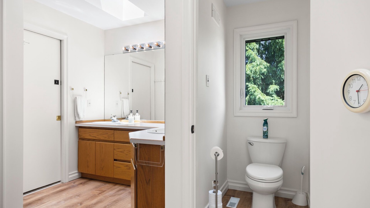 Photo of Bathroom in Thames Centre