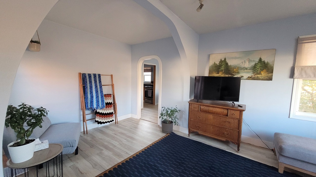Photo of Livingroom in Fairview