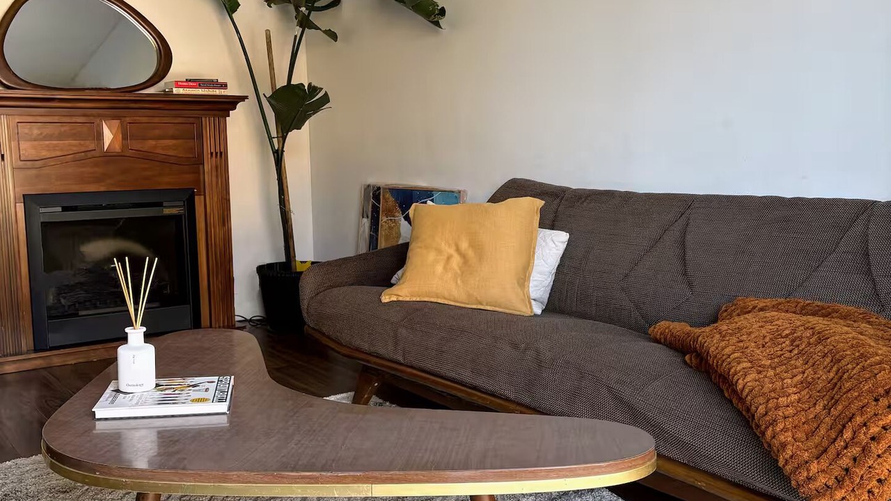 Photo of Livingroom in Ottawa Division
