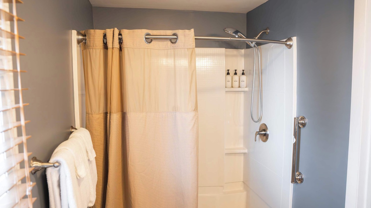 Photo of Bathroom in Town of Benton