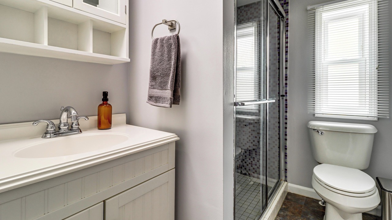 Photo of Bathroom in Port Clinton
