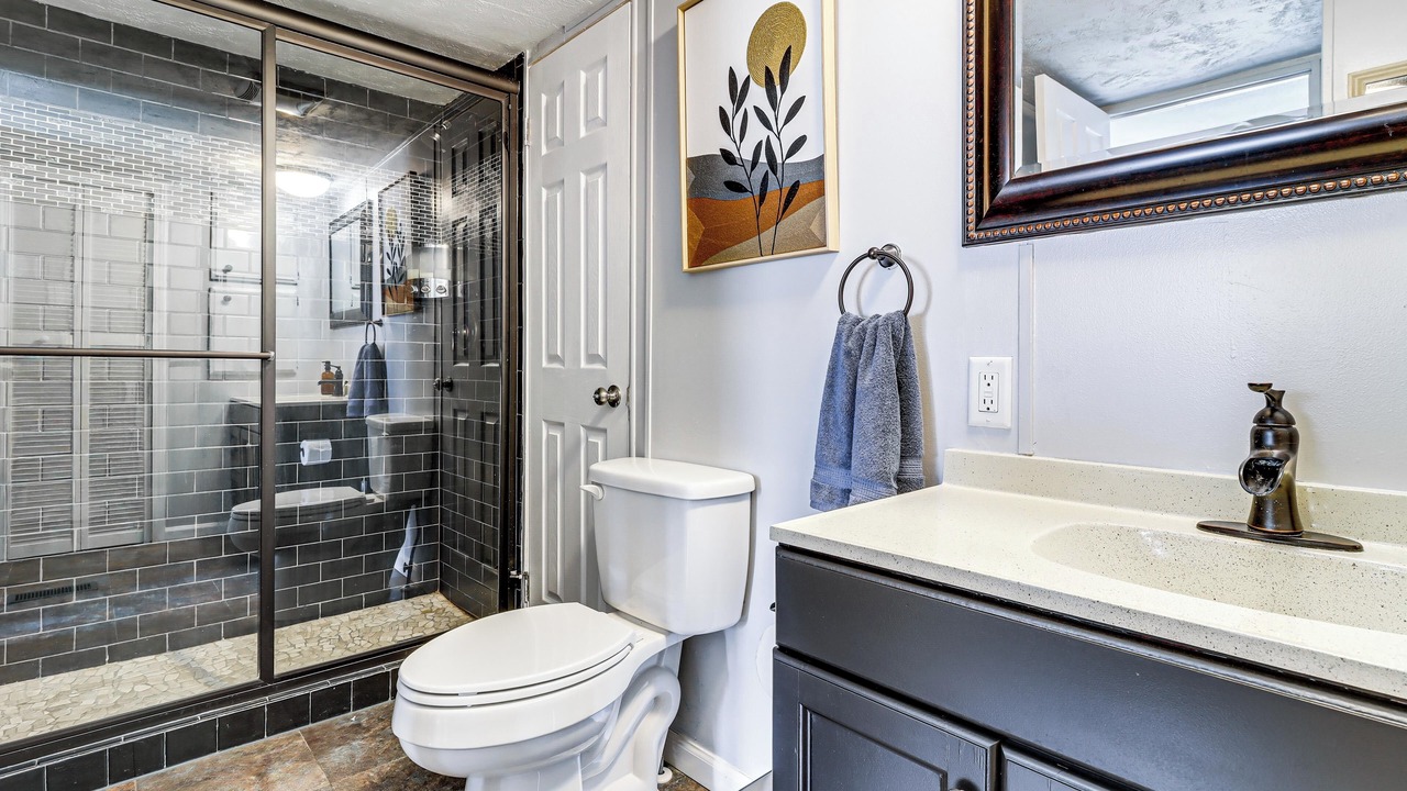 Photo of Bathroom in Port Clinton