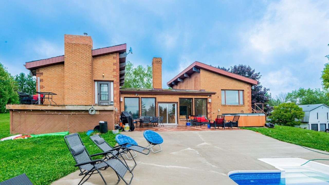 Photo of Outdoor in Uxbridge