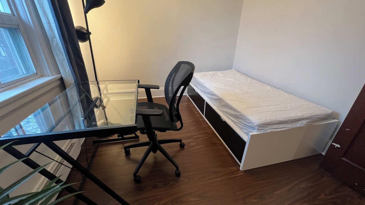 Photo of Bedroom in The Beaches