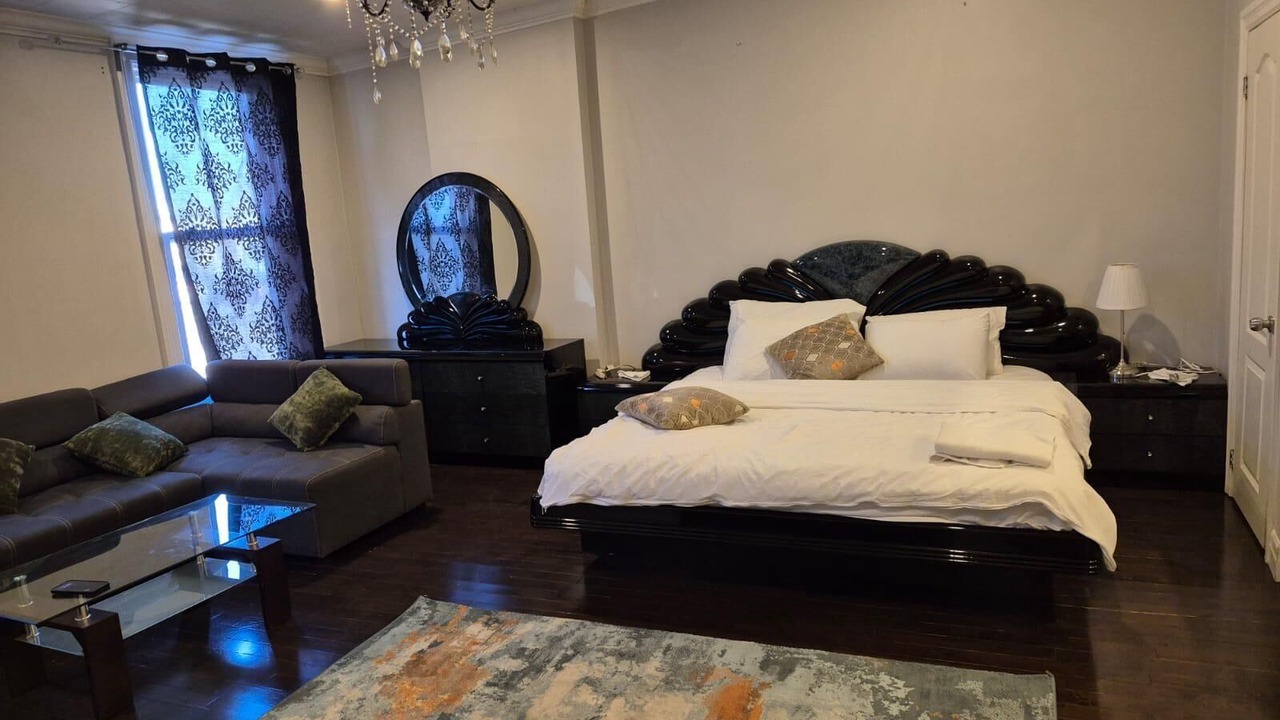 Photo of Bedroom in Bowmanville