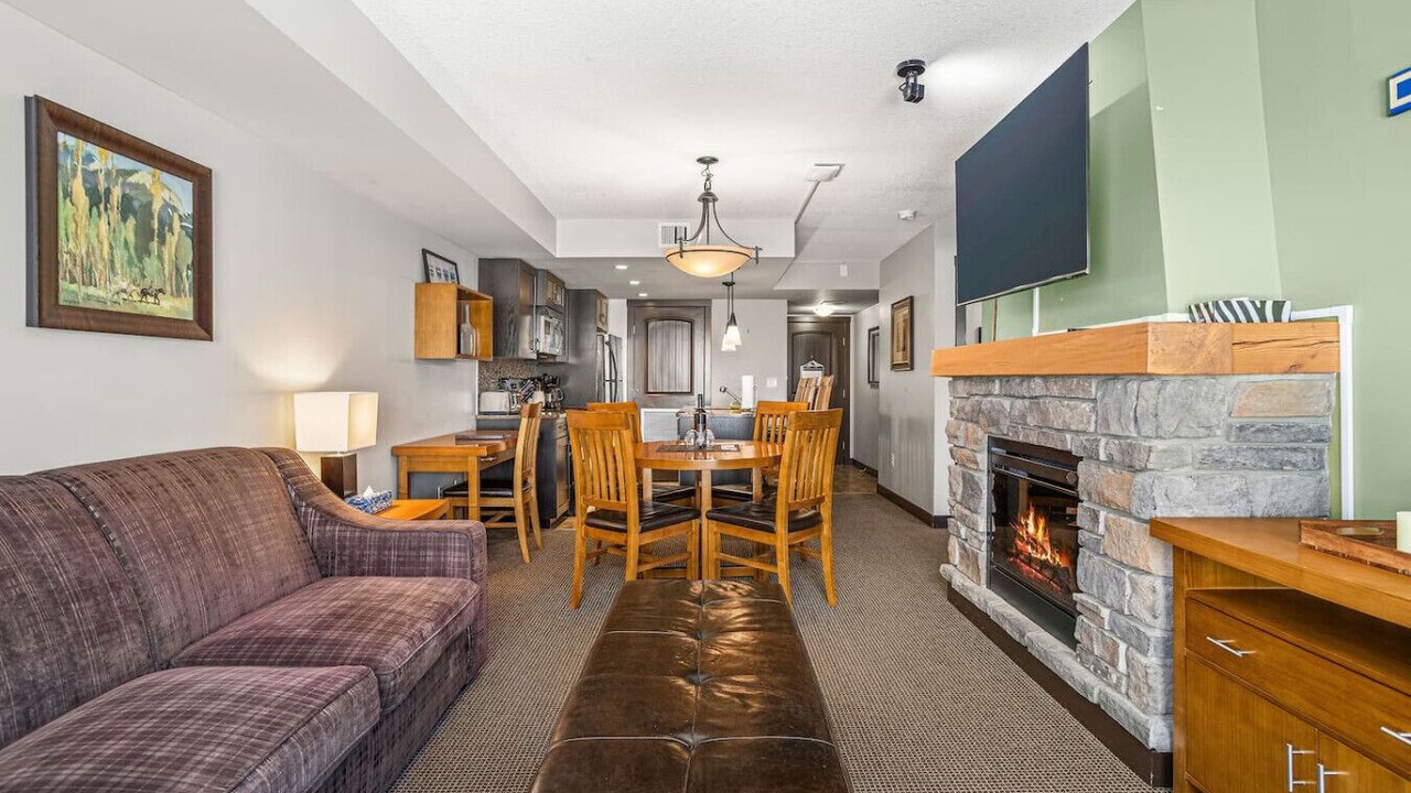 Photo of Livingroom in Dead Man's Flats