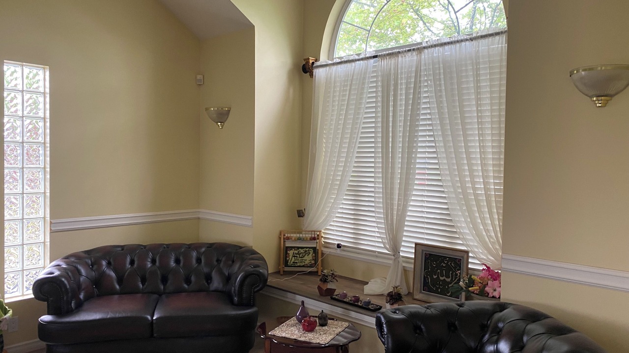 Photo of Livingroom in Port Coquitlam