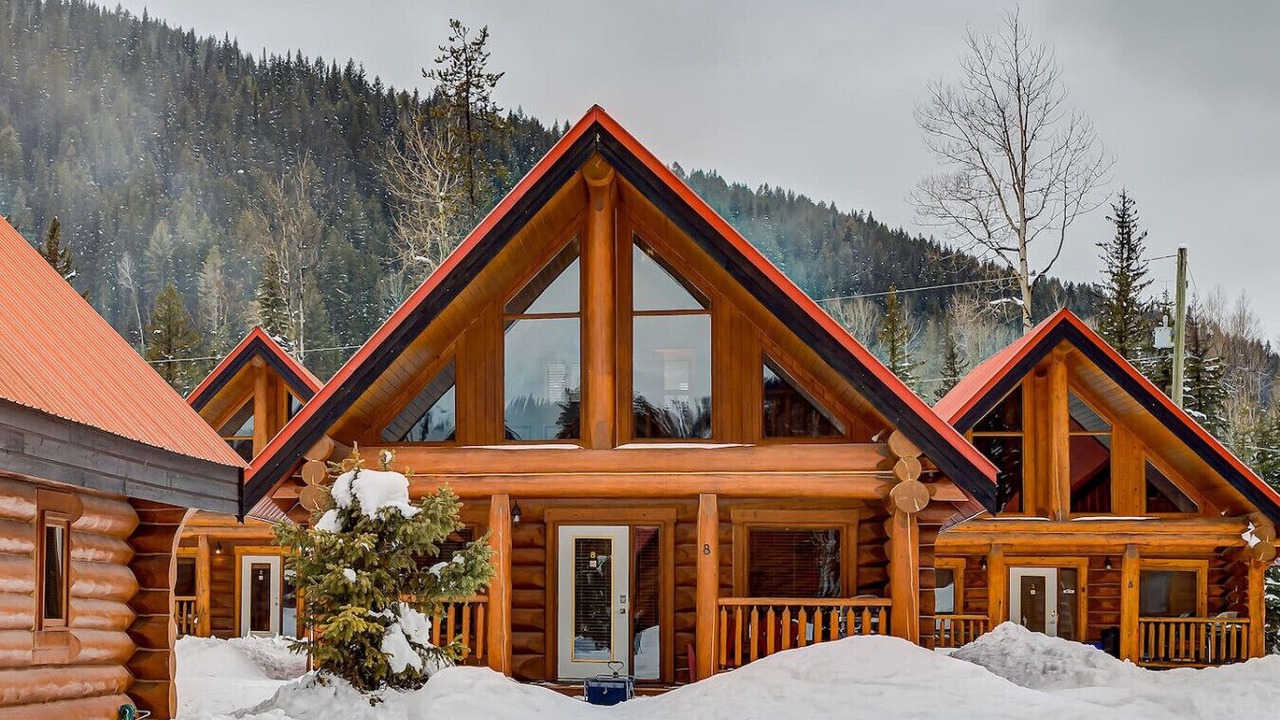 Photo of Outdoor in Golden