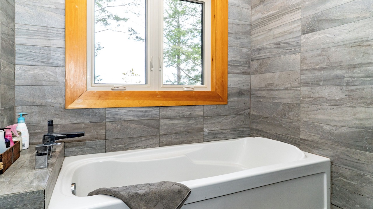 Photo of Bathroom in Utterson