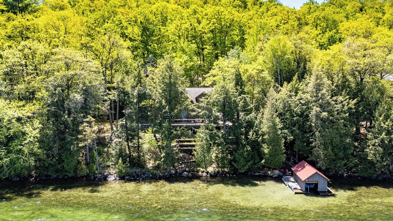 Photo of Outdoor in Utterson