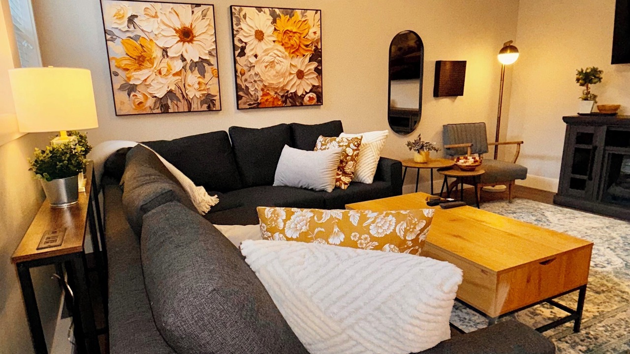 Photo of Livingroom in Fort Langley