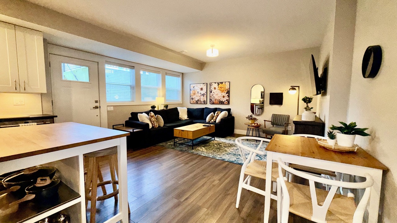 Photo of Livingroom in Fort Langley
