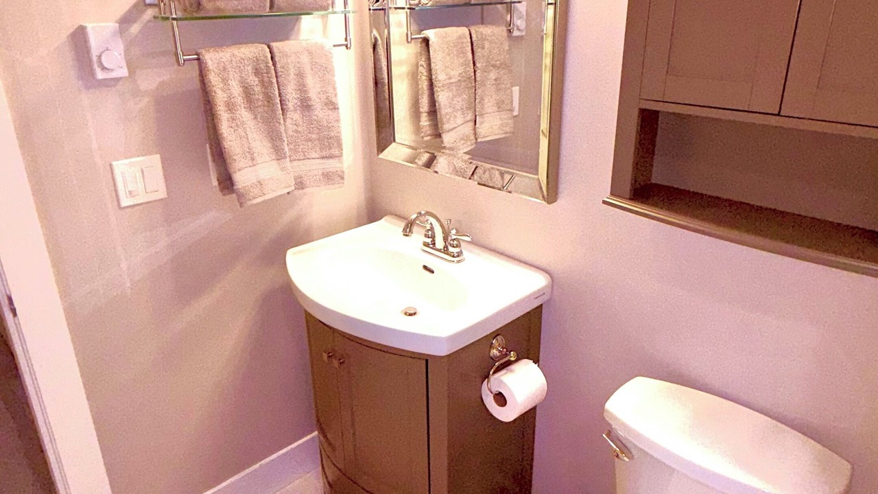 Photo of Bathroom in Fort Langley