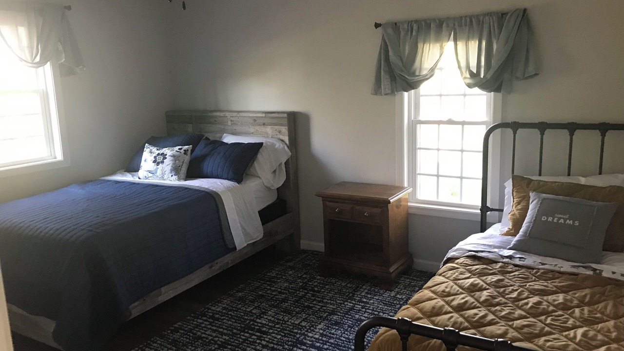 Photo of Bedroom in Perry