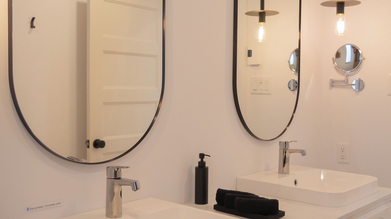 Photo of Bathroom in Les Collines-de-l'Outaouais Regional County Municipality