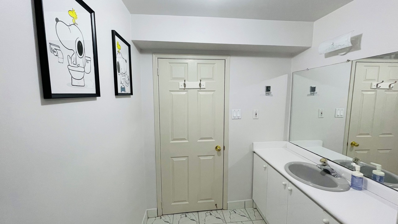 Photo of Bathroom in Thornhill
