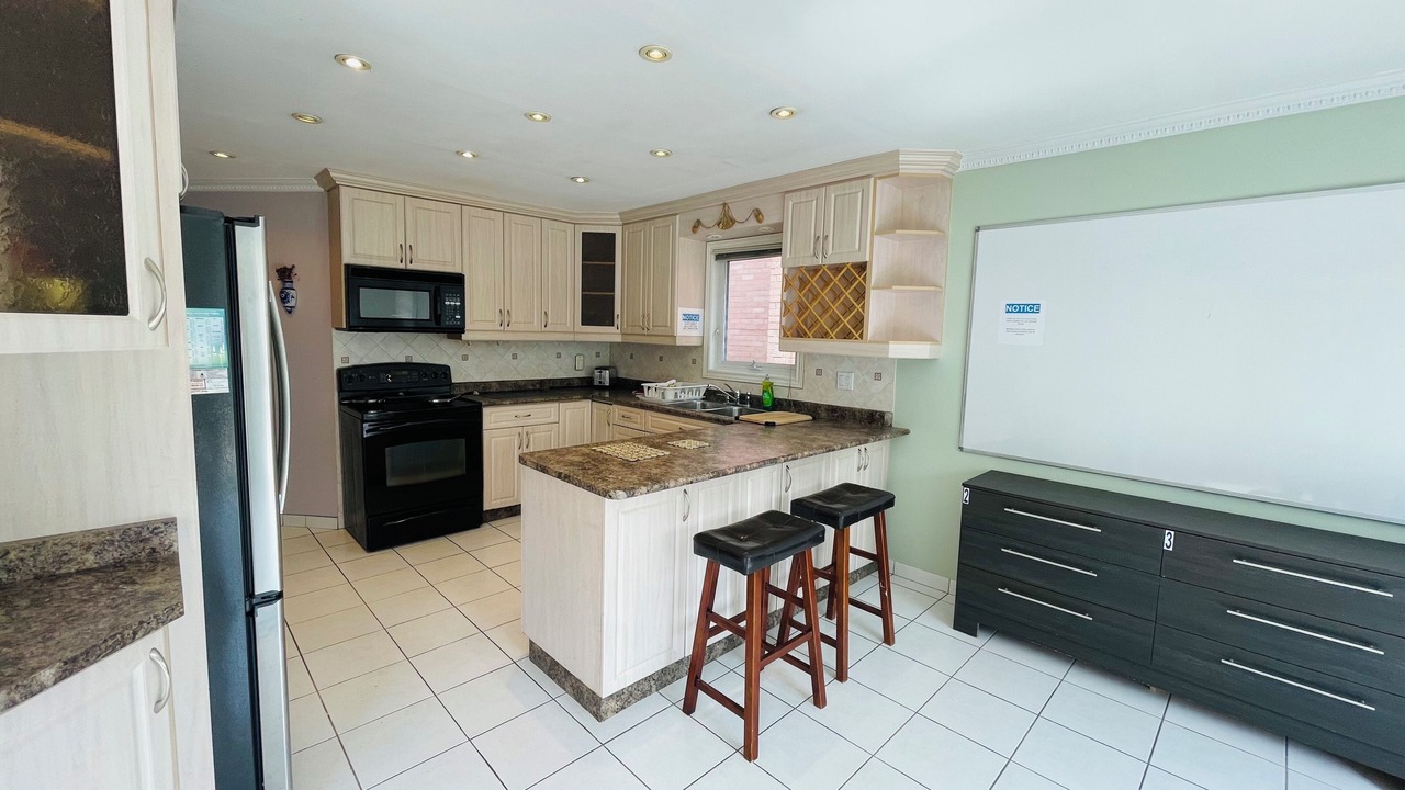 Photo of Kitchen in Thornhill