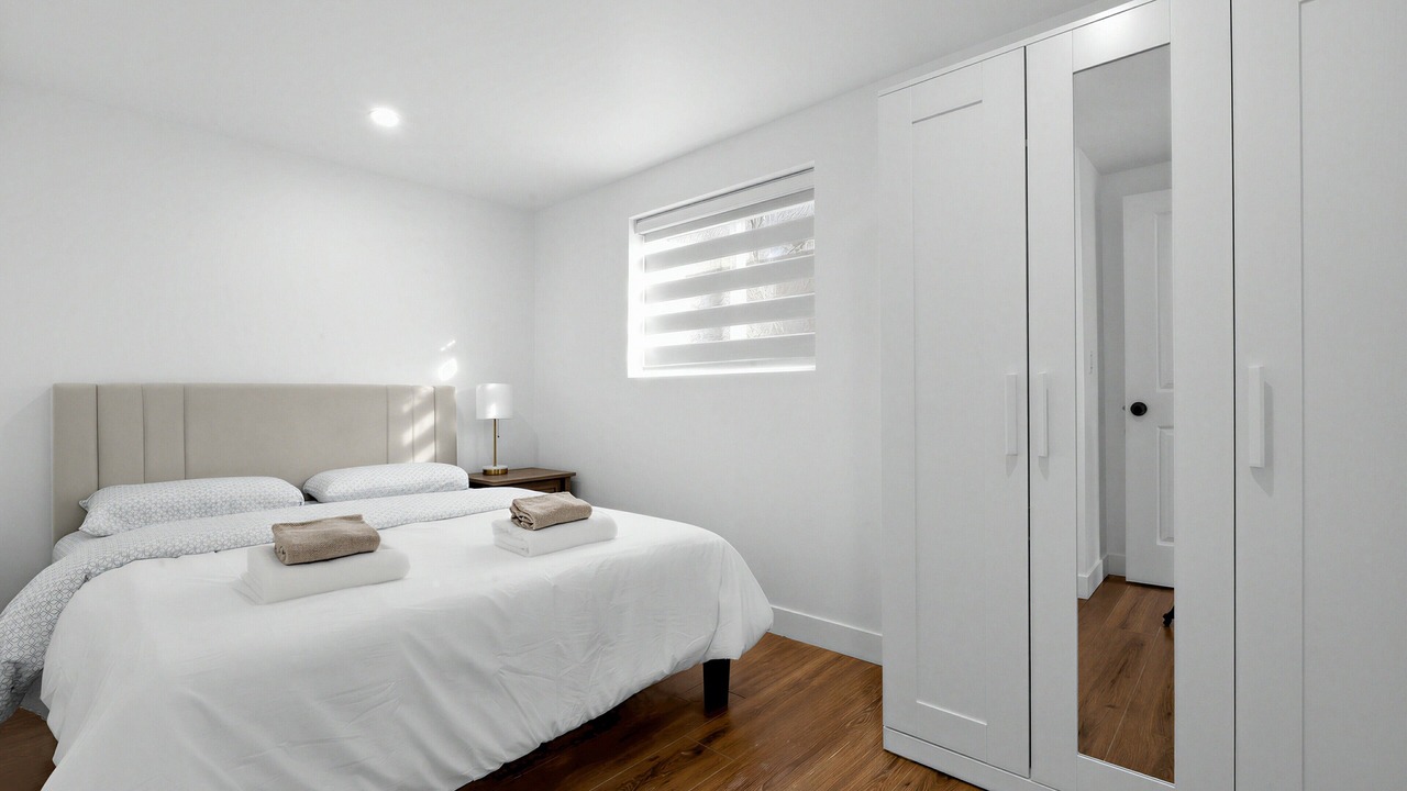 Photo of Bedroom in Sunset