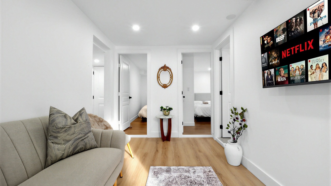 Photo of Bedroom in Sunset