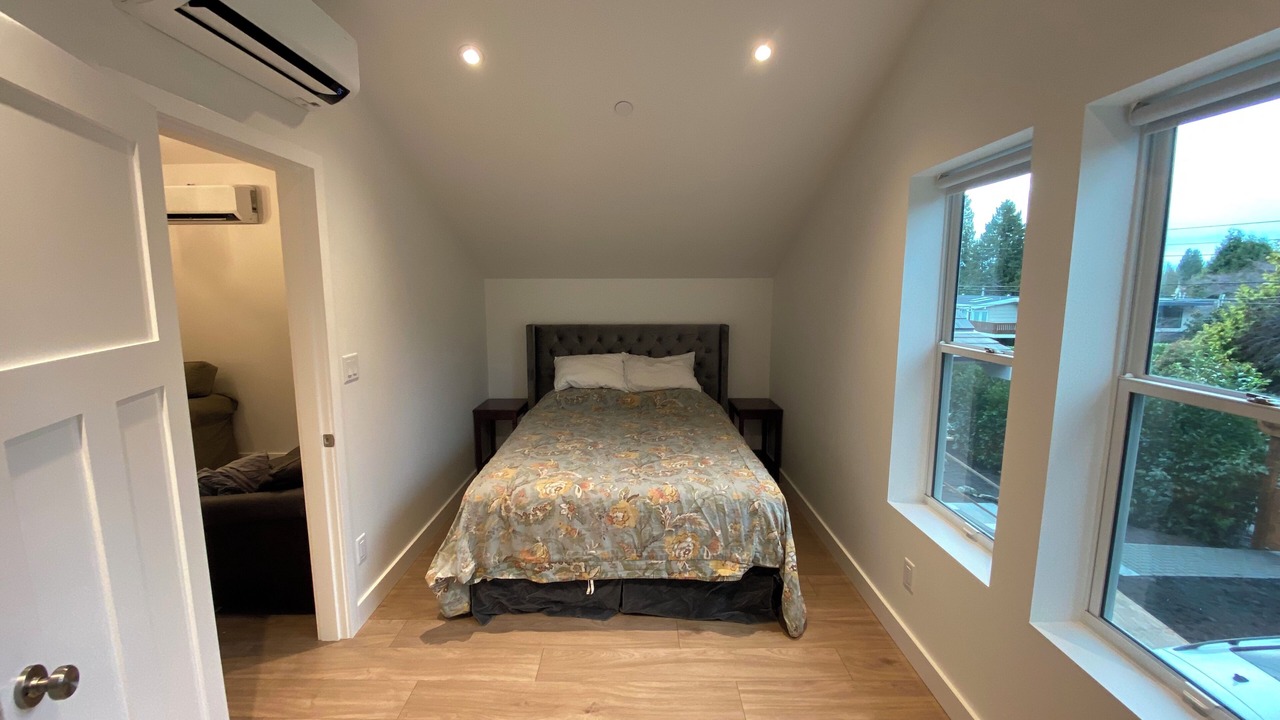 Photo of Bedroom in Hollyburn
