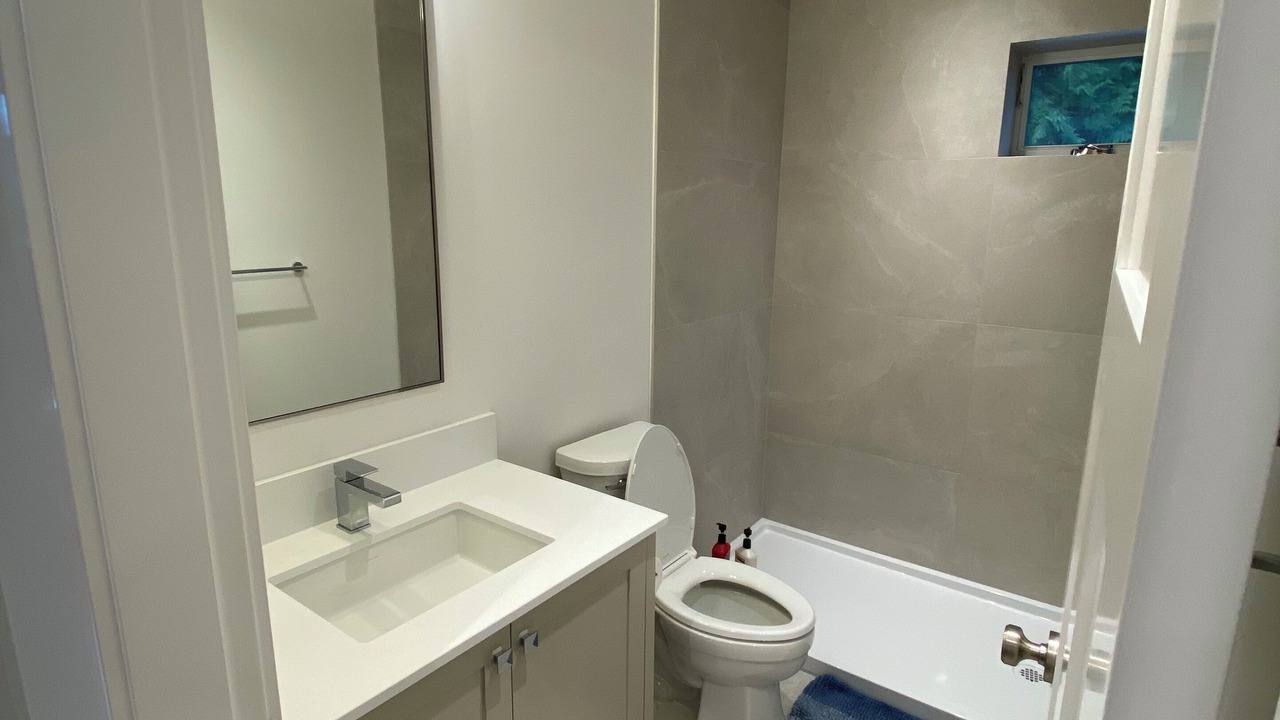 Photo of Bathroom in Hollyburn