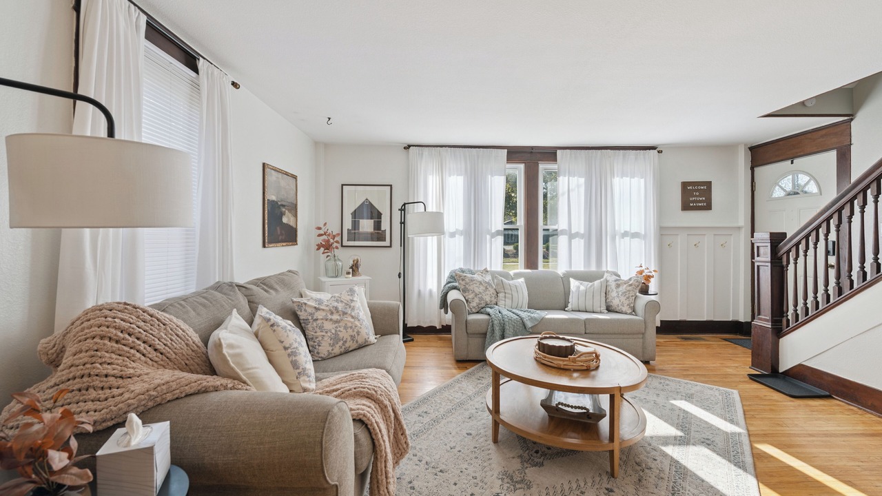 Photo of Livingroom in Maumee